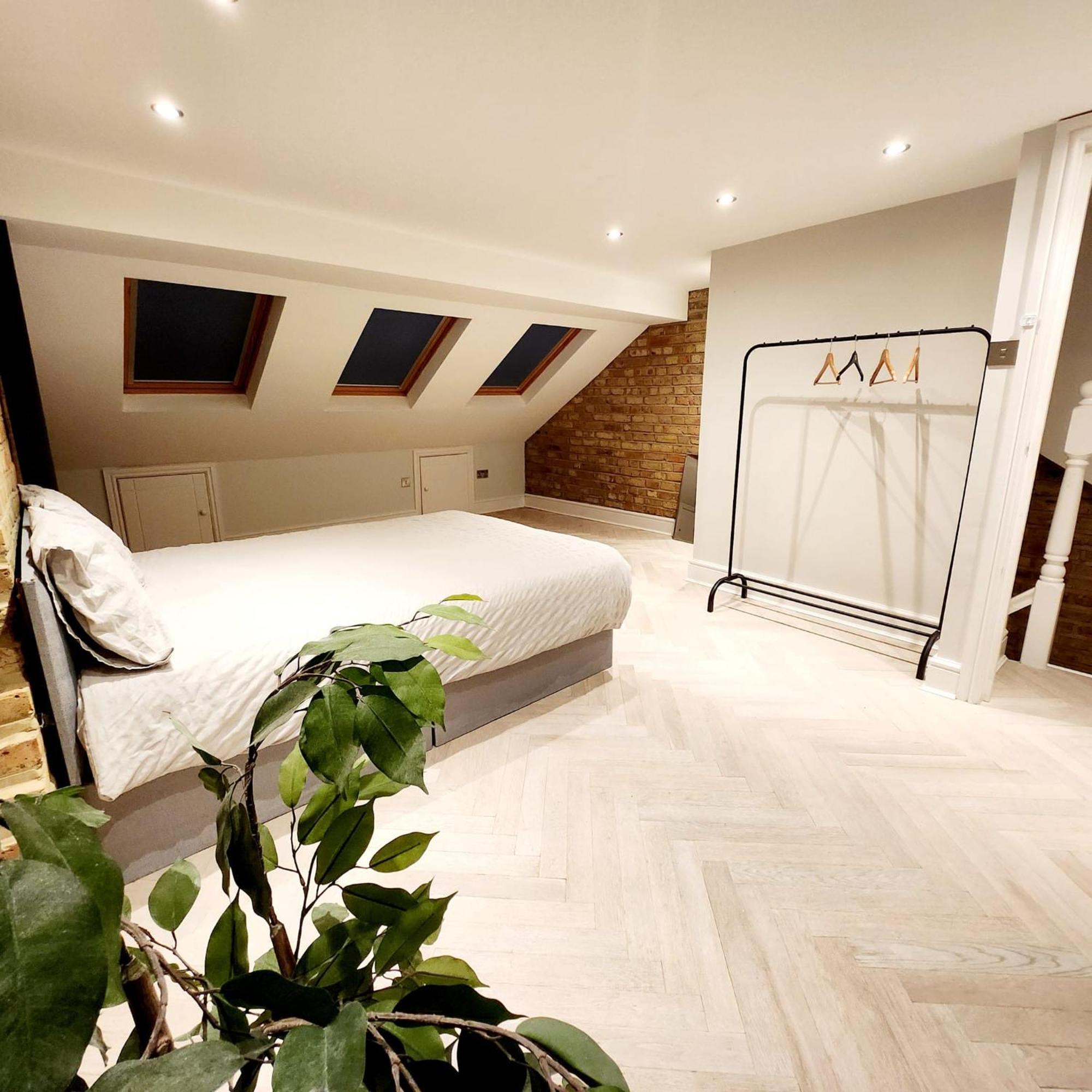 Contemporary 3 Bed House With Spacious Garden Close To Stratford & Canary Wharf London Room photo
